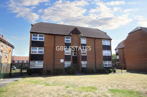 View Full Details for Straight Road, Romford, RM3