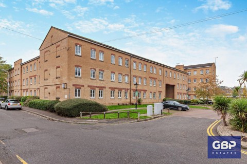 View Full Details for Kidman Close, Gidea Park, RM2